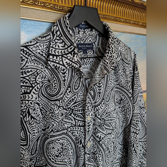Austin Reed Other - Austin Reed Black & White Paisley Shirt